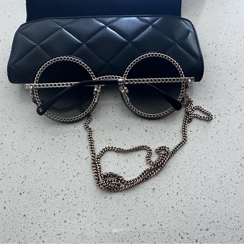 Chanel sunglasses with chain - Picture 2 of 2